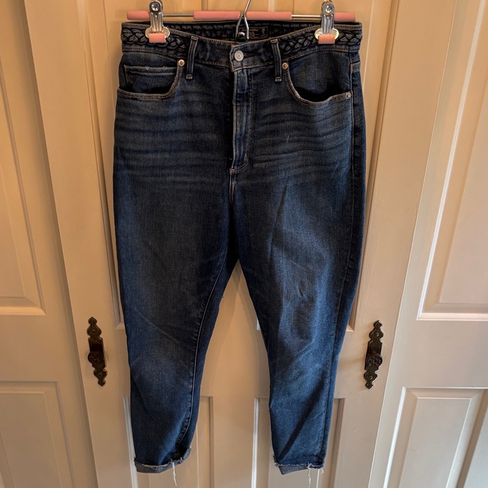 Abercrombie & Fitch Dark Blue Ankle Jeans